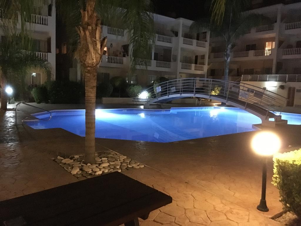 Diana Gardens Lägenhet Paphos Exteriör bild