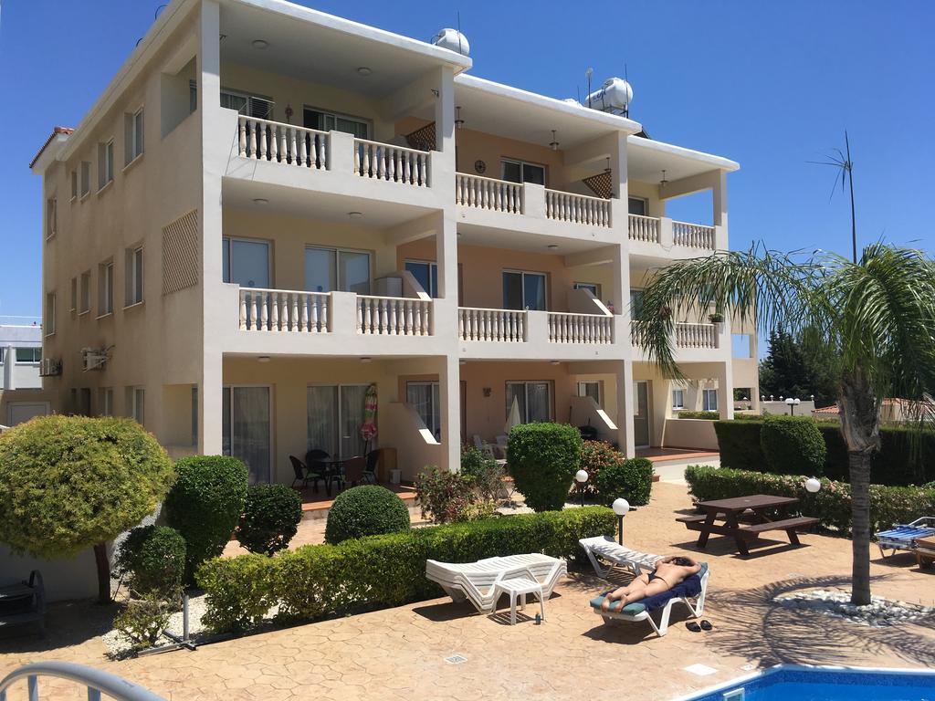 Diana Gardens Lägenhet Paphos Exteriör bild